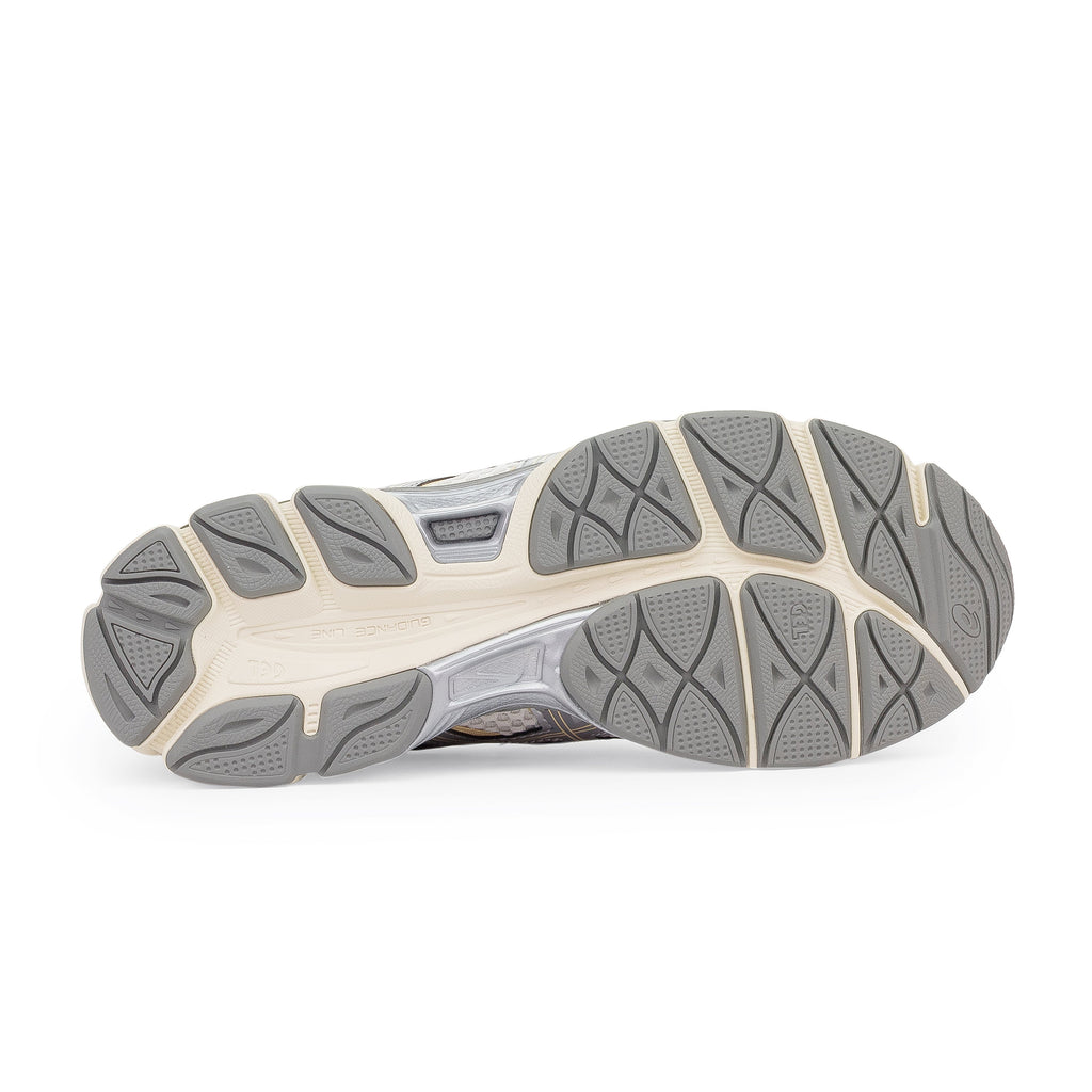 Cream / Clay Grey Gel-Cumulus 16 Sneakers